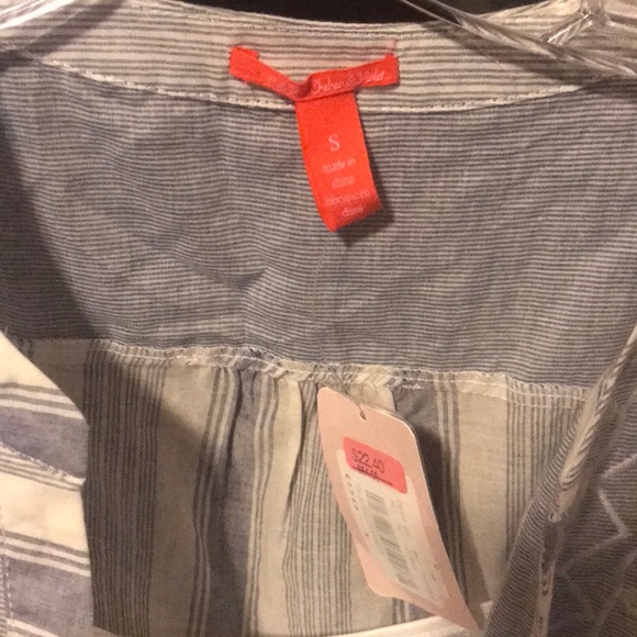 Sleeveless CV dress - Picture 3 of 3